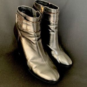 Vintage TORI BURCH Ankle Heel Boots